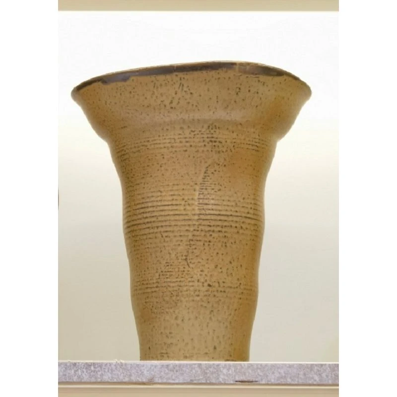 Jarrón de cerámica artesanal